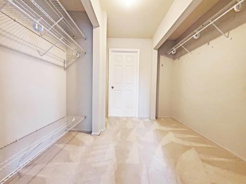 736 Longtree Dr, Wheeling, IL 60090 photo 18