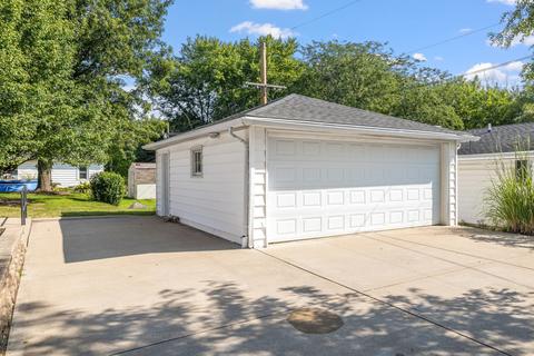914 E Division St, Lockport, IL 60441 photo 16