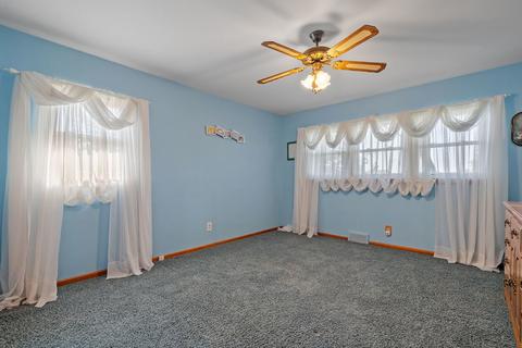 914 E Division St, Lockport, IL 60441 photo 9