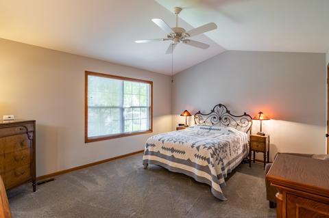 360 Brittany Trl, Elgin, IL 60120 photo 18