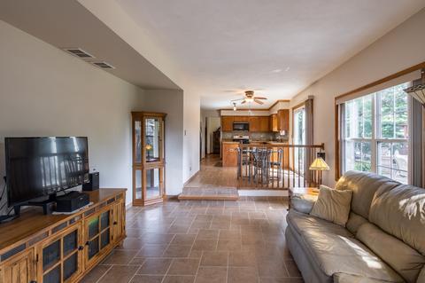 360 Brittany Trl, Elgin, IL 60120 photo 11