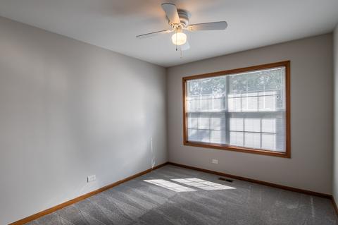 360 Brittany Trl, Elgin, IL 60120 photo 23
