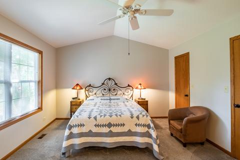 360 Brittany Trl, Elgin, IL 60120 photo 20