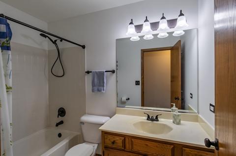 360 Brittany Trl, Elgin, IL 60120 photo 22