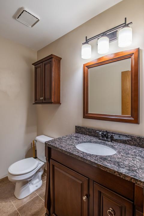 360 Brittany Trl, Elgin, IL 60120 photo 12