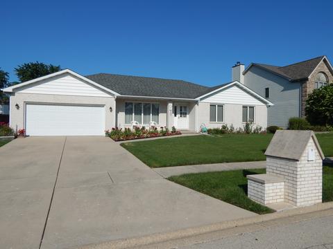 303 Deerpath Dr, Minooka, IL 60447 photo 1