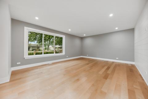 720 S Merle Ln, Wheeling, IL 60090 photo 4
