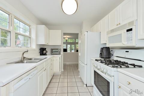 715 Brookvale Dr #A, Wheeling, IL 60090 photo 4