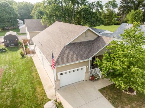 308 N Cleveland St, Downs, IL 61736 photo 4