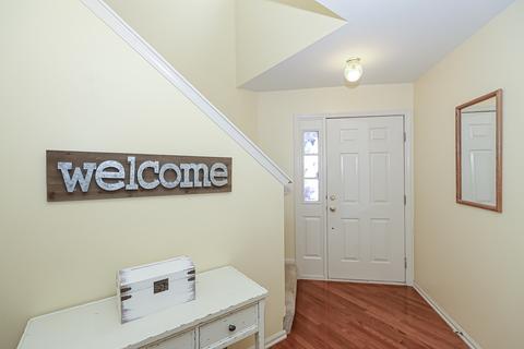 1280 Horseshoe Ct, Bartlett, IL 60103 photo 3