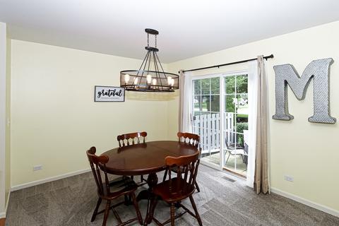 1280 Horseshoe Ct, Bartlett, IL 60103 photo 7