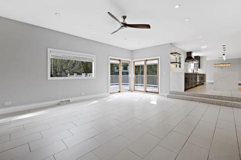 591 Kathy Ln, Bartlett, IL 60103 photo 9