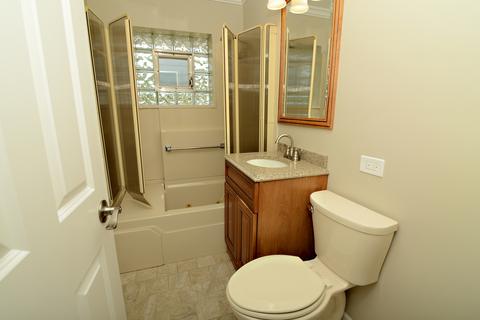650 Willow Gln, Addison, IL 60101 photo 12