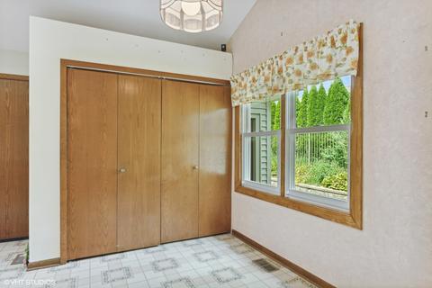 5 N305 Swift Rd, Itasca, IL 60143 photo 8