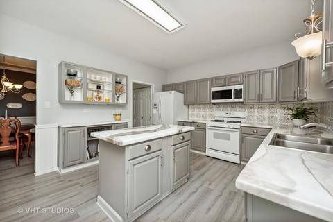 800 Southwick Dr, Algonquin, IL 60102 photo 9