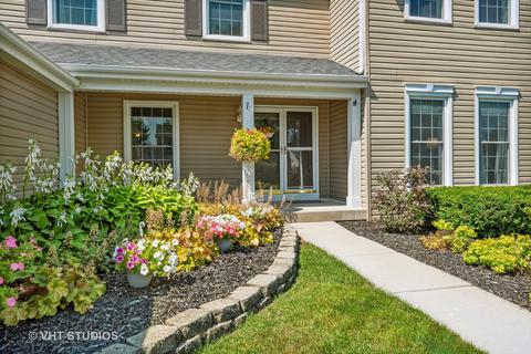 800 Southwick Dr, Algonquin, IL 60102 photo 3