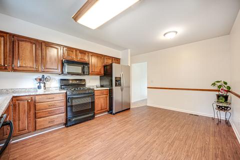 51 E Sunset Dr, Cary, IL 60013 photo 8