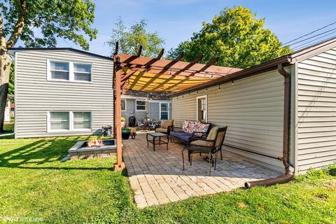 2311 Saint James St, Rolling Meadows, IL 60008 photo 12