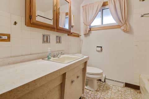 1421 E Lowden Ln, Mount Prospect, IL 60056 photo 8