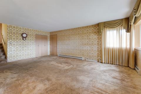 1421 E Lowden Ln, Mount Prospect, IL 60056 photo 3
