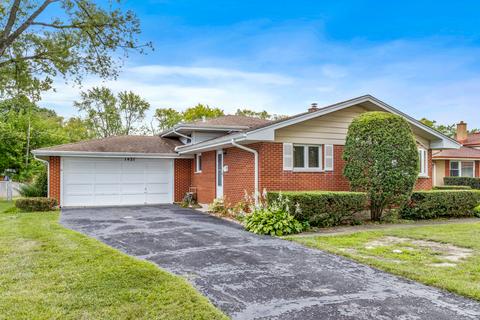 1421 E Lowden Ln, Mount Prospect, IL 60056 photo 1