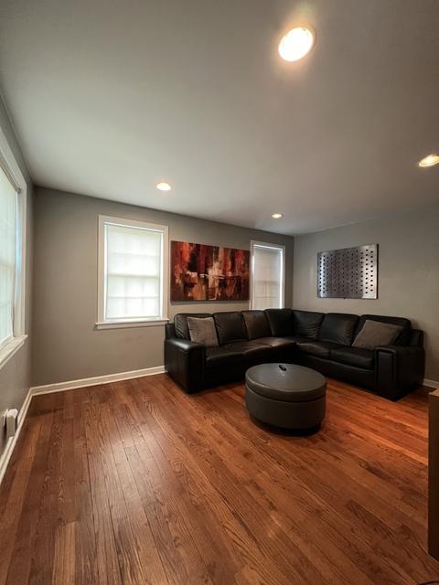 420 S Wolf Rd, Des Plaines, IL 60016 photo 3