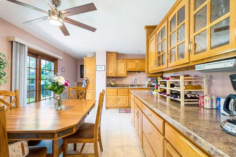 6541 Cedar Rd, Oak Forest, IL 60452 photo 12