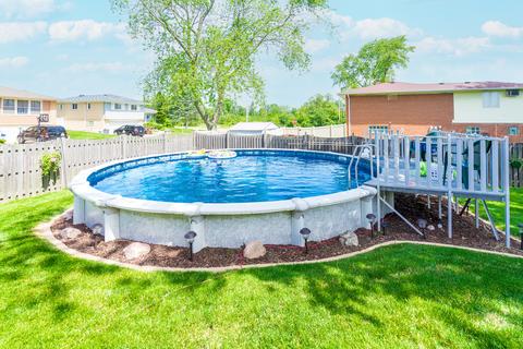 6541 Cedar Rd, Oak Forest, IL 60452 photo 2
