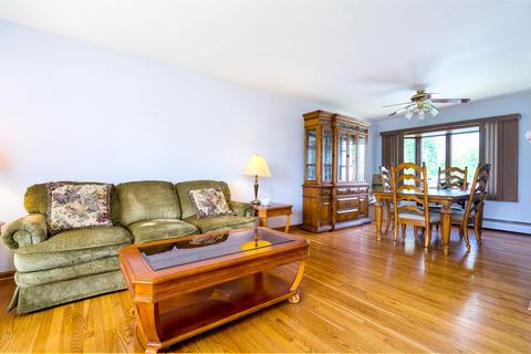 6541 Cedar Rd, Oak Forest, IL 60452 photo 3