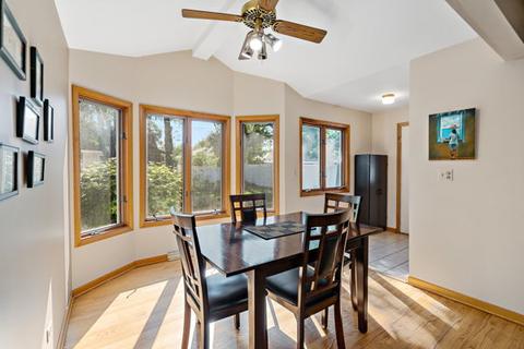 907 Eddy Ct, Wheaton, IL 60187 photo 5