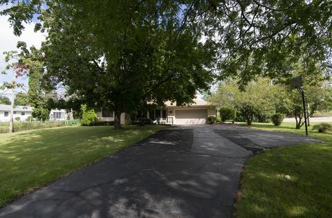 804 E Brown St, Harvard, IL 60033 photo 2