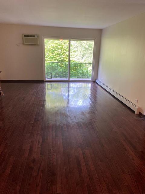 Undisclosed, Willowbrook, IL 60527 photo 6