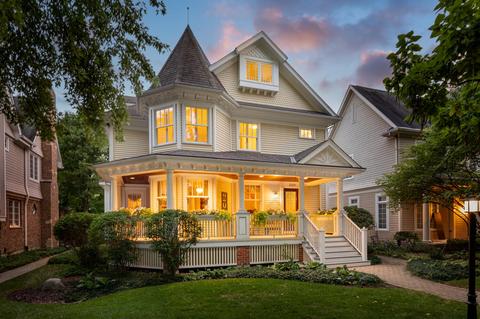 320 Spring Ave, Naperville, IL 60540 photo 2