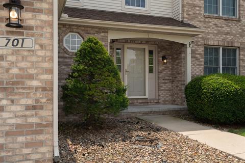 701 Thistlewood Cc Ct, Normal, IL 61761 photo 5