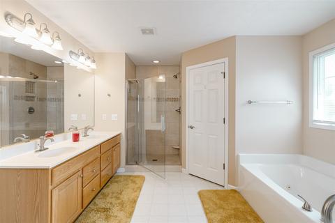 701 Thistlewood Cc Ct, Normal, IL 61761 photo 25