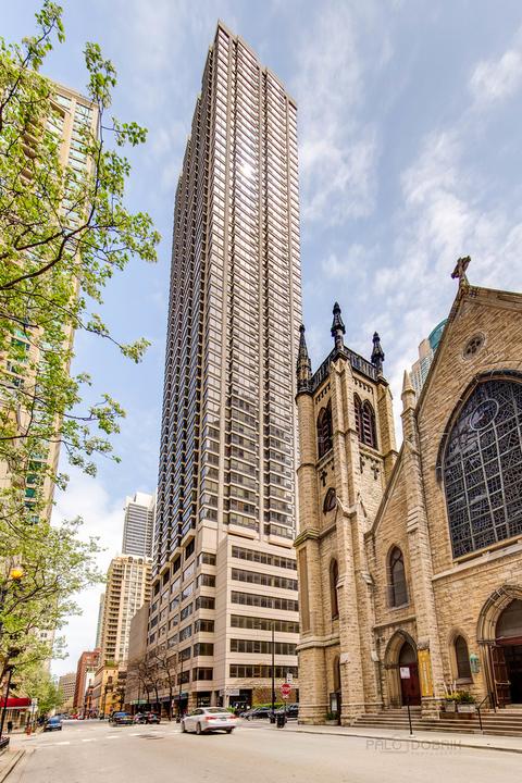 30 E Huron St #5507, Chicago, IL 60611 photo 3