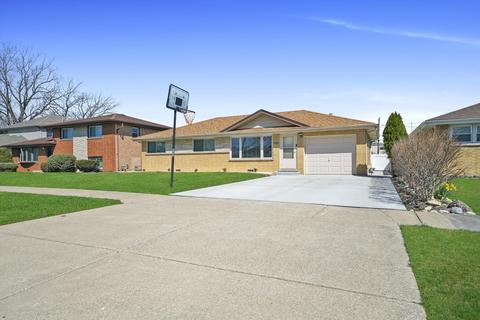 7912 W 75th St, Bridgeview, IL 60455 photo 1