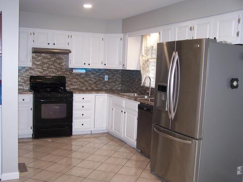 1914 Flower St, Mchenry, IL 60050 photo 2