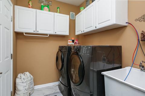 3242 Thunderbird Ct E, Aurora, IL 60503 photo 12