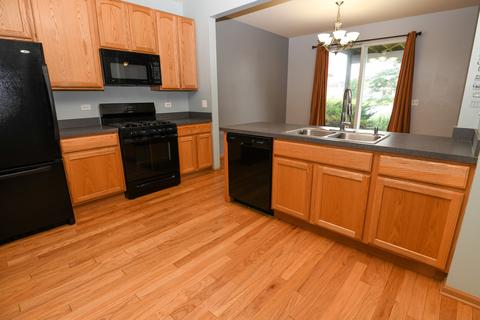 602 Legend Ln, Mchenry, IL 60050 photo 7
