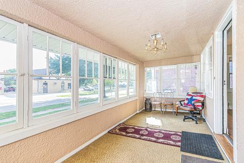 60 Pine Ave, Riverside, IL 60546 photo 2