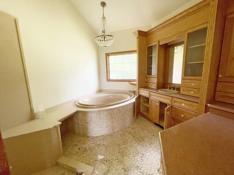 1020 W 4th St, Spring Valley, IL 61362 photo 12
