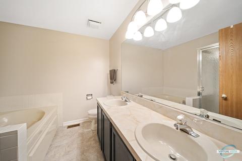 893 Wembley Ct, Elgin, IL 60120 photo 18