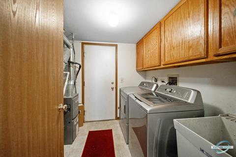 893 Wembley Ct, Elgin, IL 60120 photo 14