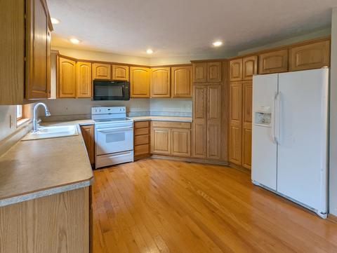 1373 Coven Cir, Davis, IL 61019 photo 8