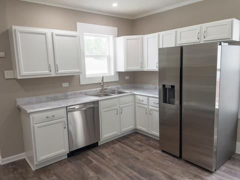 729 Douglas St, Morris, IL 60450 photo 4