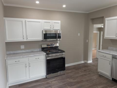 729 Douglas St, Morris, IL 60450 photo 3