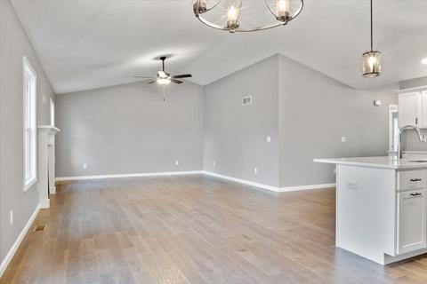 2810 Steppe Ln, Bloomington, IL 61705 photo 5