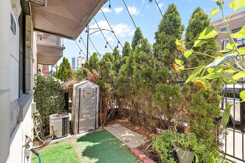124 E 18th St, Chicago, IL 60616 photo 2