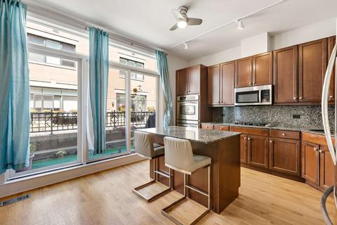 124 E 18th St, Chicago, IL 60616 photo 7